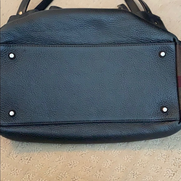 Burberry tote - Picture 7 of 13